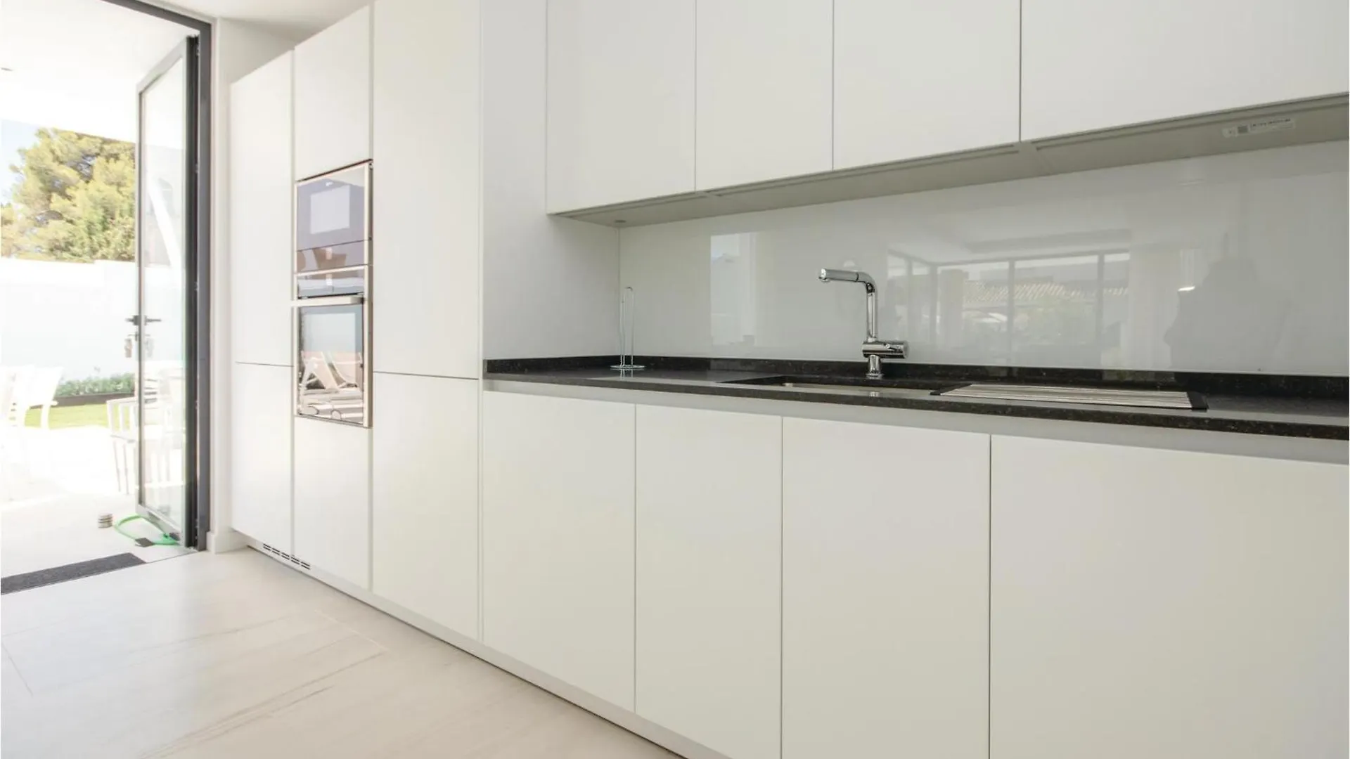 Nice Home In Nueva Andalucia With Wifi Marbella Spain