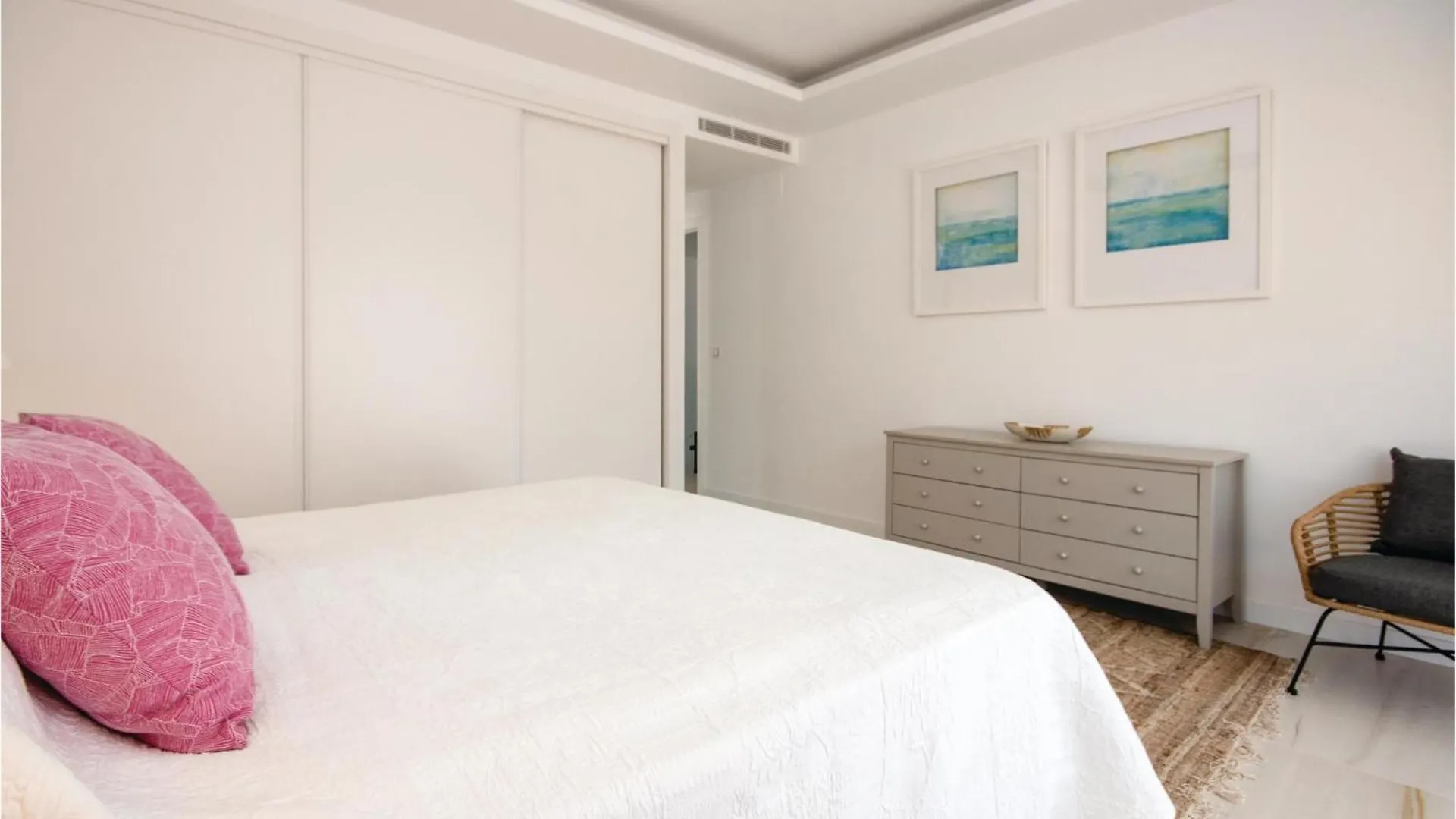 Nice Home In Nueva Andalucia With Wifi Marbella 0*,