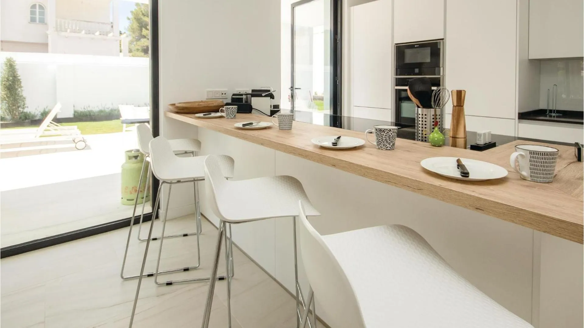 Nice Home In Nueva Andalucia With Wifi Marbella 0*,